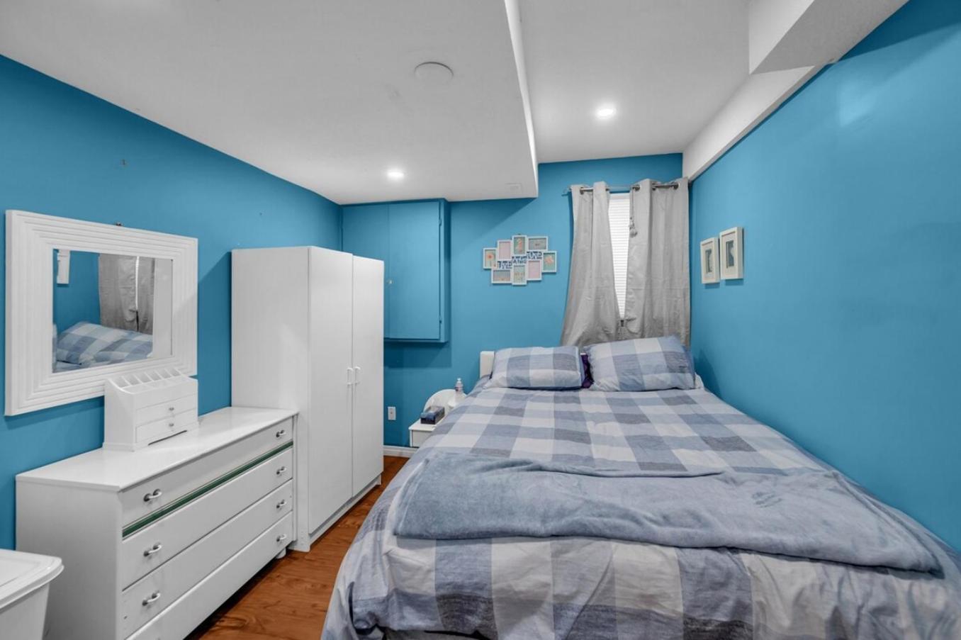 52-3 Bed Suite On Lake Central Ac By Airport YYC Exterior photo