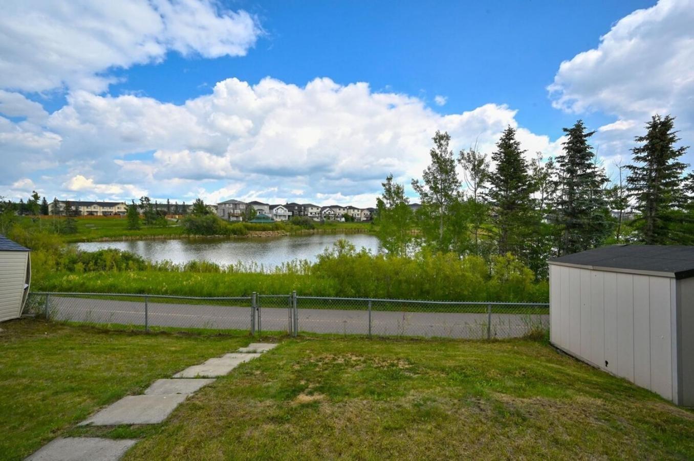 52-3 Bed Suite On Lake Central Ac By Airport YYC Exterior photo